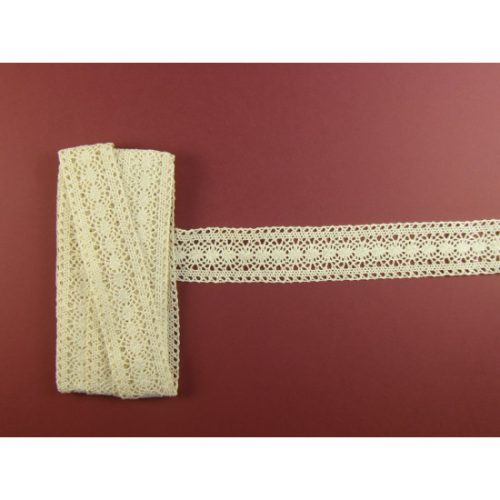 Csipke szim. 4cm 12. natúr