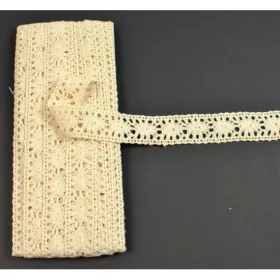 Csipke szim. 2cm 4. natúr