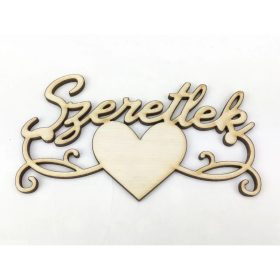 Natúr fa - "Szeretlek" felirat szívvel