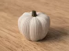 3D nyomtatott texturált tök dekoráció - 11,2 x 9,5 cm - latte brown